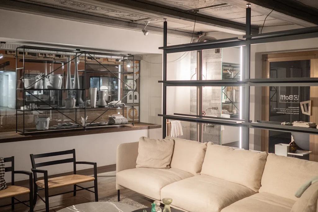 Negozio Boffi|DePadova Studio Aarau Arredamento d'interno - Divano e Libreria