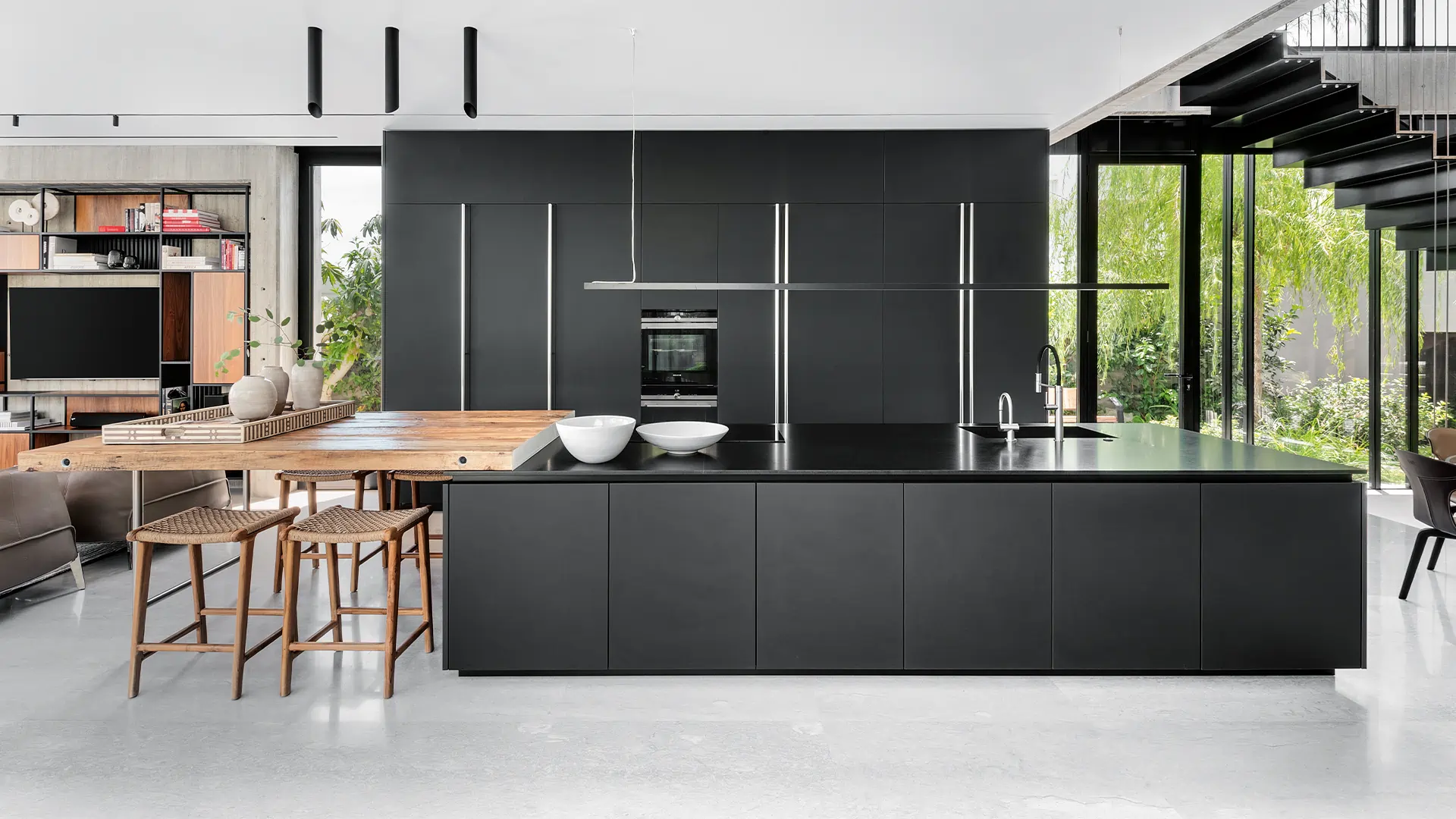 LUXURY HOME DESIGN ZICHERON YAAKOW1