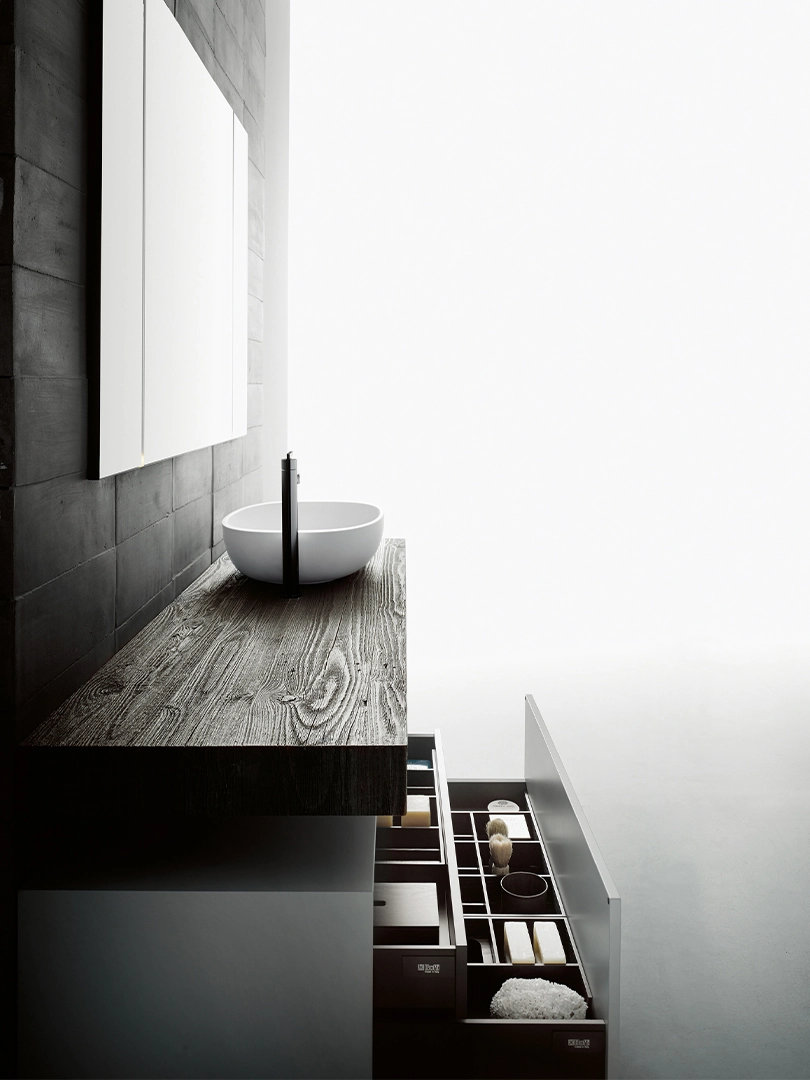 MODERN-DESIGN-BATHROOM-FLYER-SLIDE5.webp