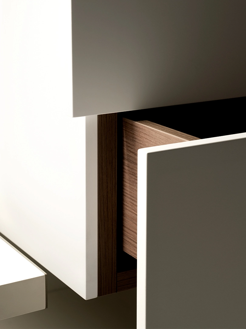 MODERN-DESIGN-WORDROBE-ANTIBES-BOISERIE-SLIDE5.webp