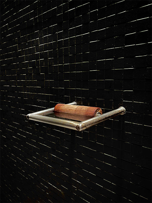 Toilet paper holder