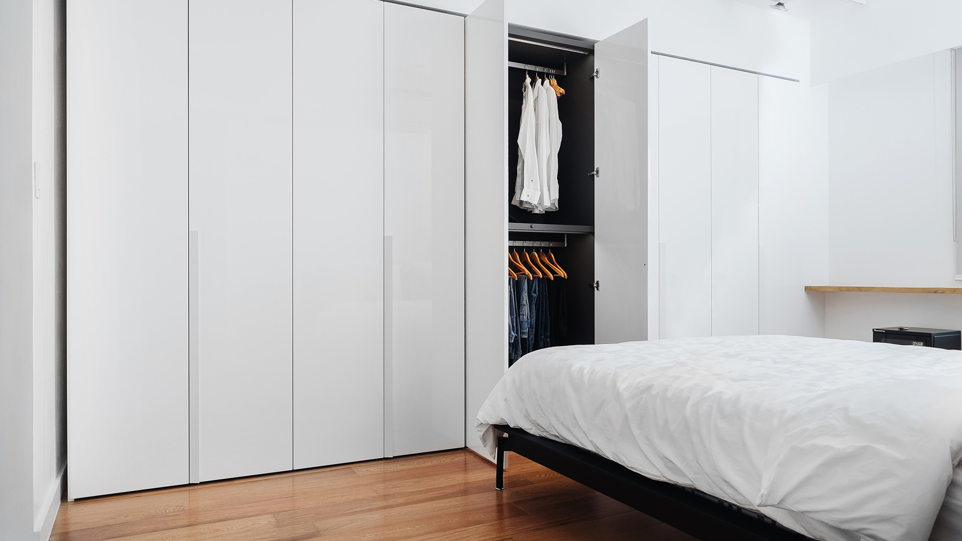 Copertina Taguig City (ANTIBES)