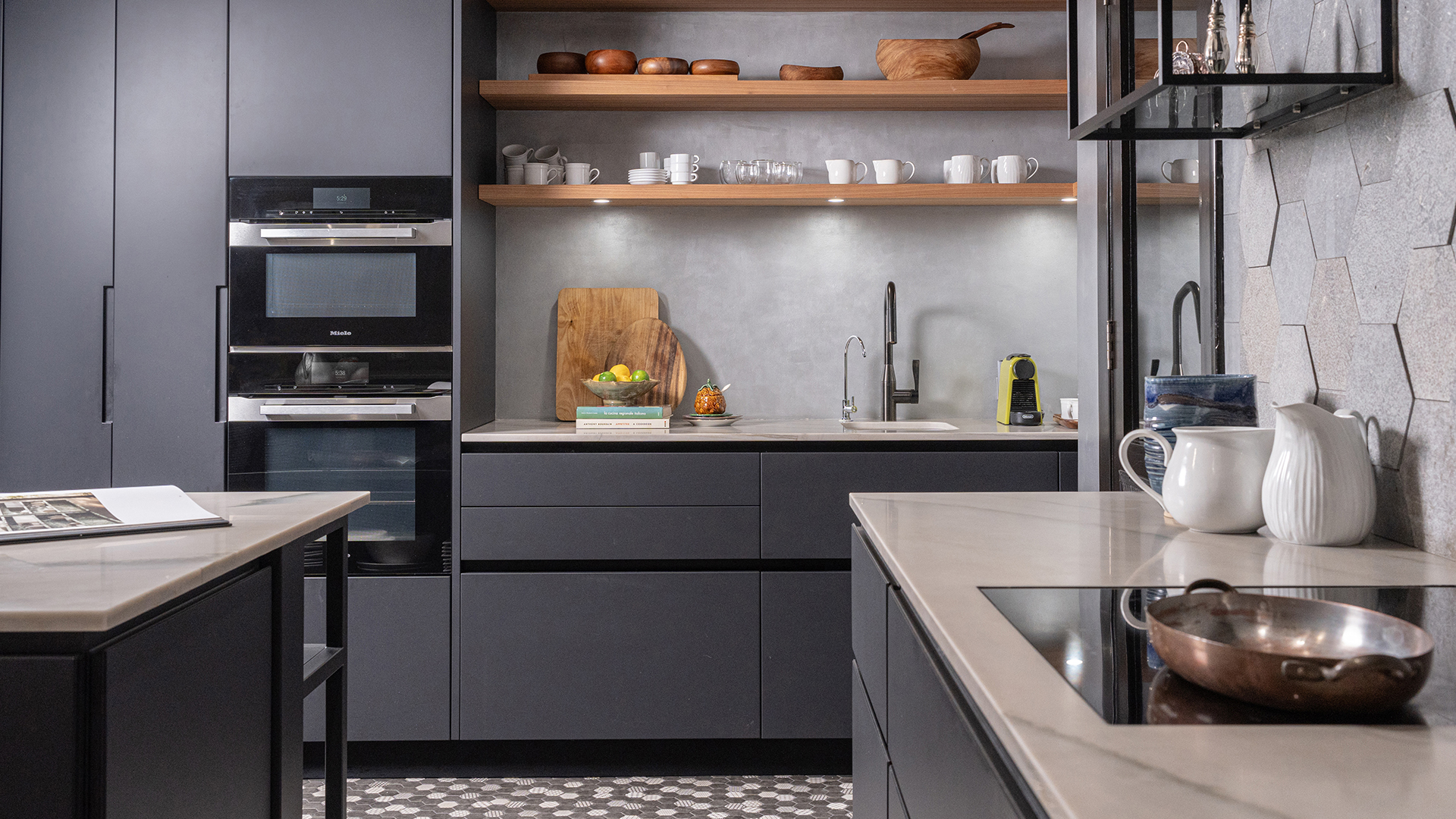 Copertina Taguig City (SALINAS)