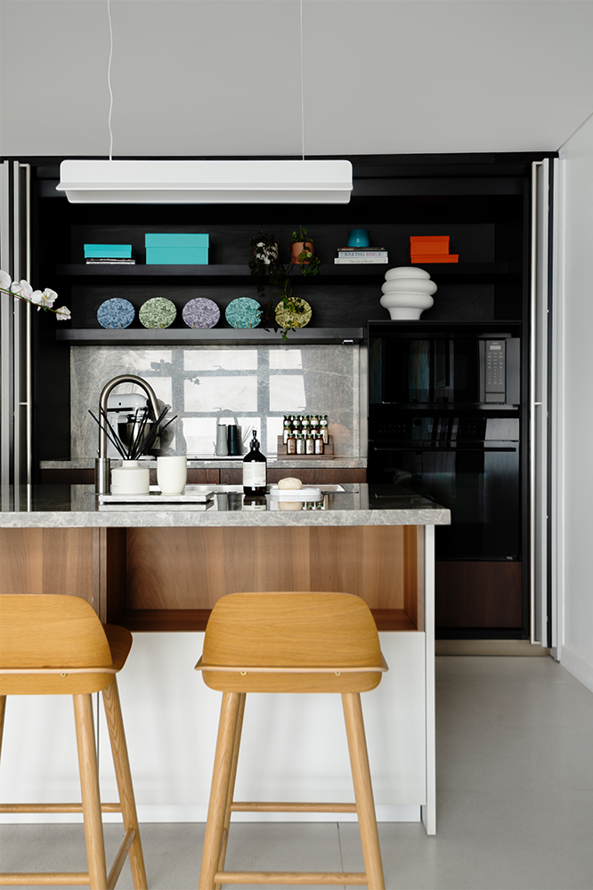 Makati City (XILA & HIDE)3